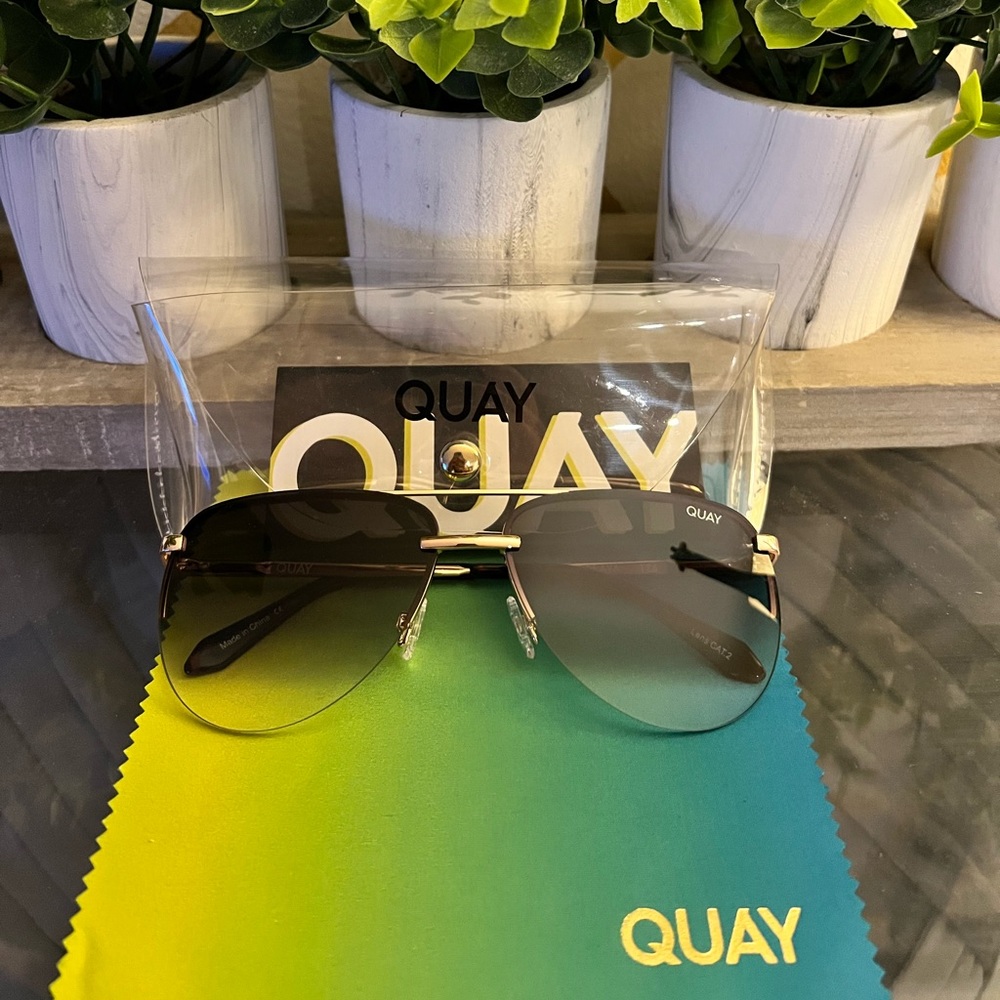 New Quay Australia Sunnies☀️☀️
